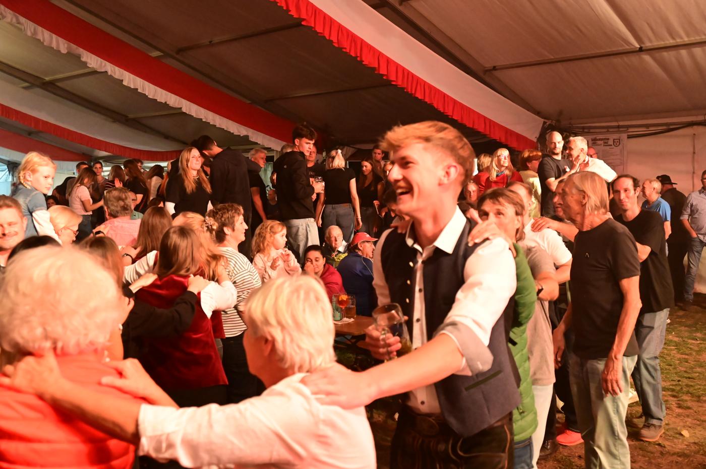 Die WaldMühlBacher beim Schlachtplattenfest Unterheinriet 19.09.2026