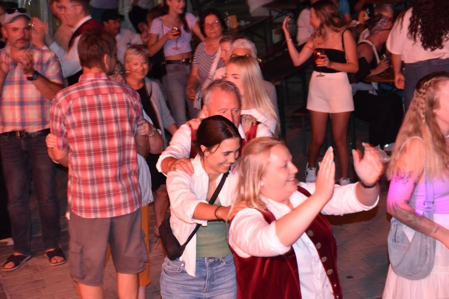 Musikverein Waldmühlbach e.V. - Musikverein - Altstadtfest Tauberbischofsheim 04.07.2025