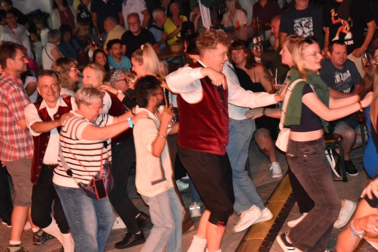 Musikverein Waldmühlbach e.V. - Musikverein - Altstadtfest Tauberbischofsheim 04.07.2025